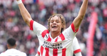 Xavi Simons is a professional footballer from the Netherlands who now plays the midfield position for PSV, which competes in the Eredivise. The day of his birth is April 21, 2003, and his name at birth is Xavier Quentin Shay Simons. At this point in time, he is 19 years old. 